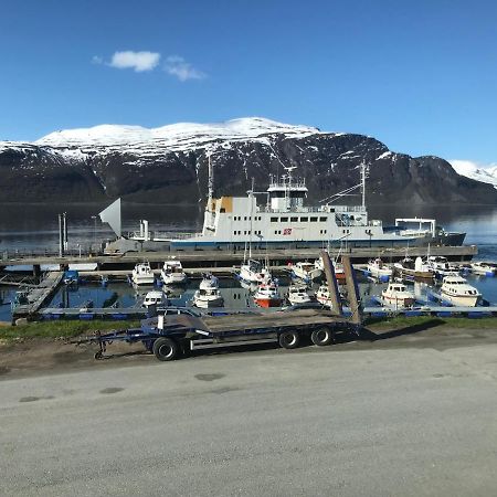 Lyngenfjord Gammelhotell Olderdalen エクステリア 写真