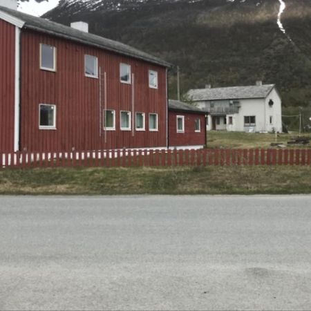 Lyngenfjord Gammelhotell Olderdalen エクステリア 写真