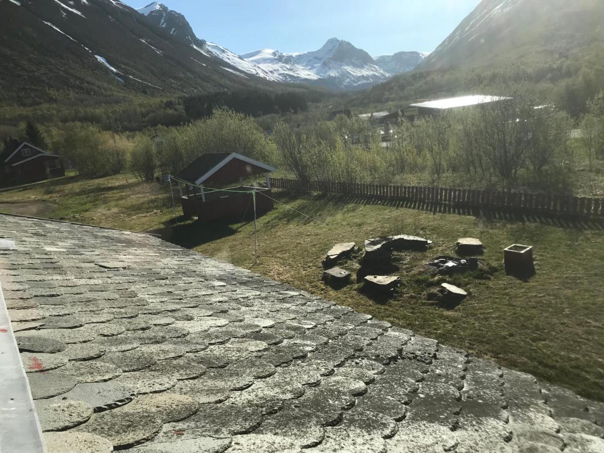 Lyngenfjord Gammelhotell Olderdalen エクステリア 写真